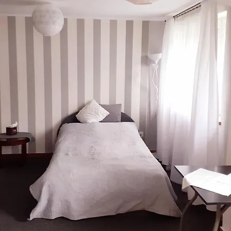 Gosciniec Syty Lis Apartament Starnice